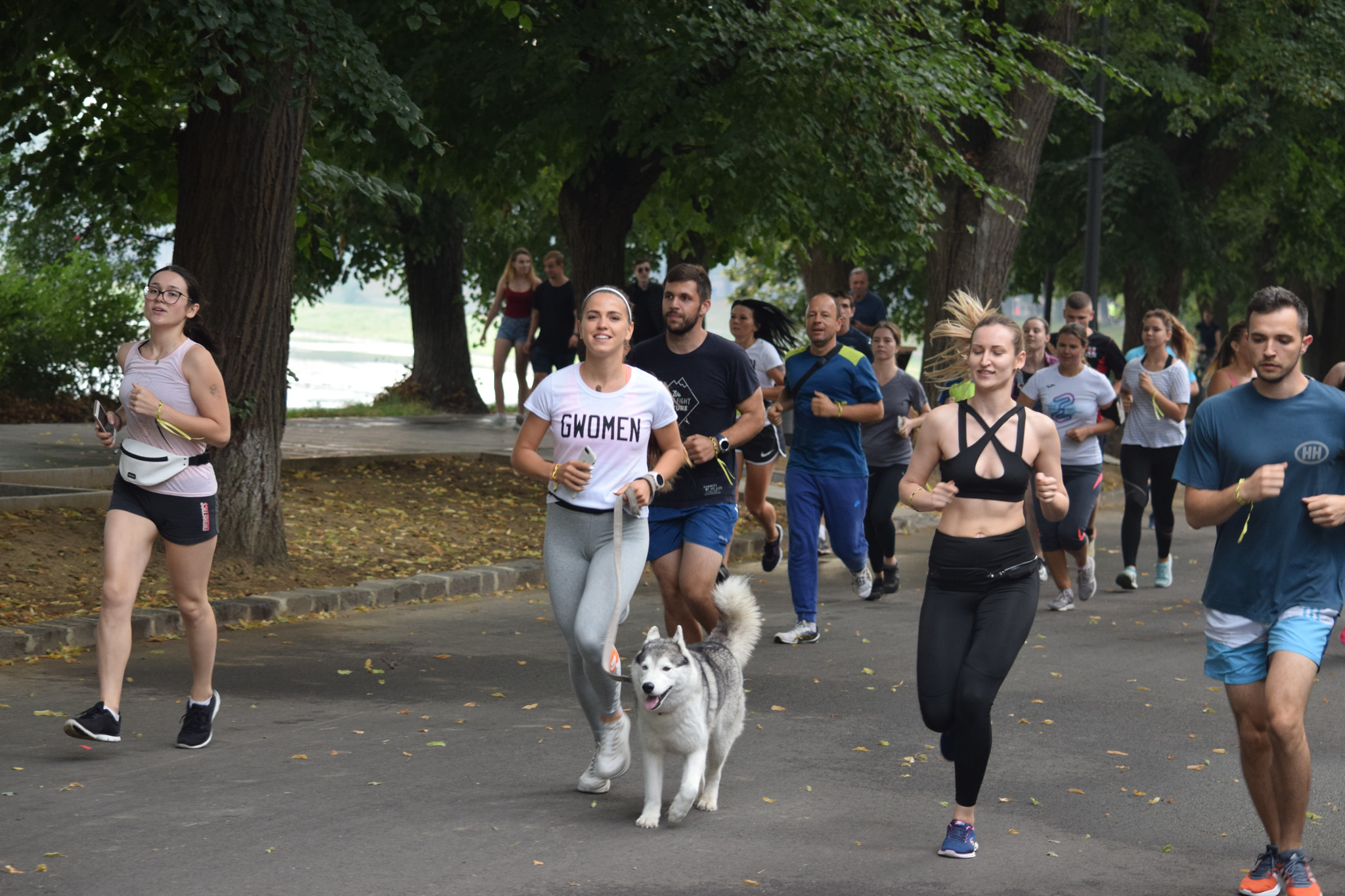 В Ужгороді відбувся вечірній забіг (ФОТО)