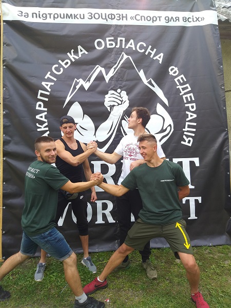 На Міжгірщині впродовж трьох днів "фестивально" підіймалися на "Вершину" спорту та здорового способу життя (ФОТО)
