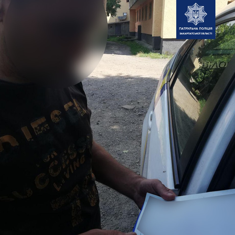 В Ужгороді вже вдруге одного й того ж таксиста спіймали п'яним за кермом (ФОТО)