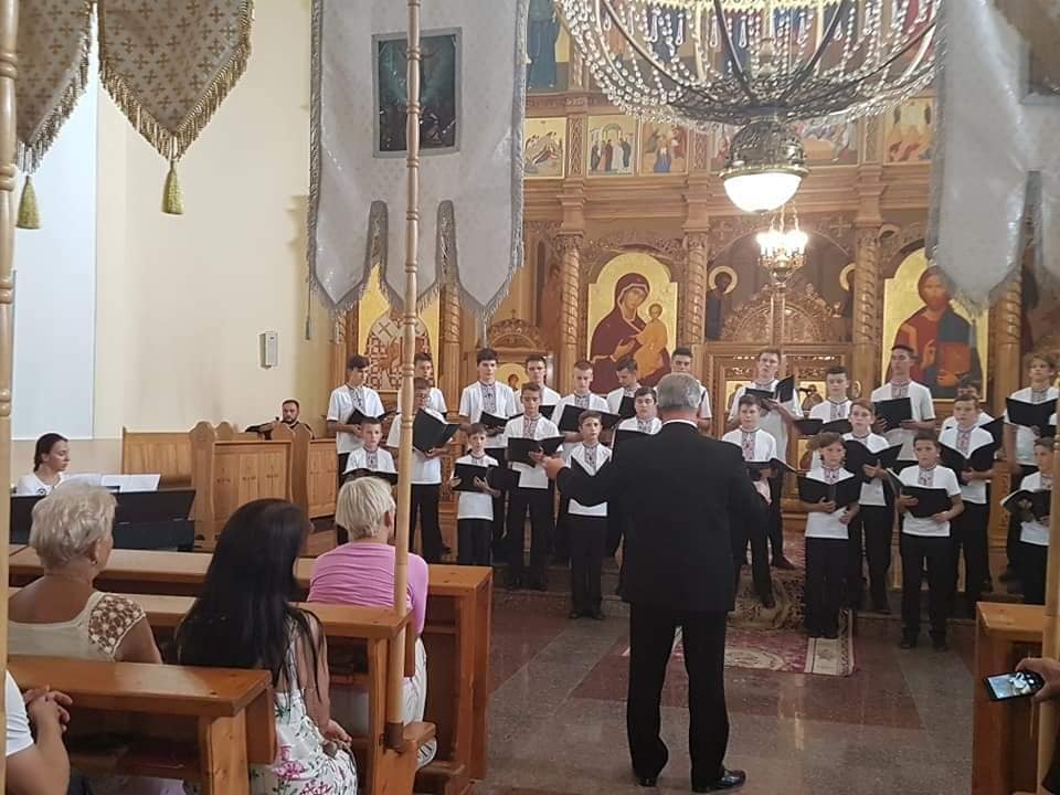 Мукачівський хор хлопчиків та юнаків потішив містян та гостей міста над Латорицею концертом (ФОТО)