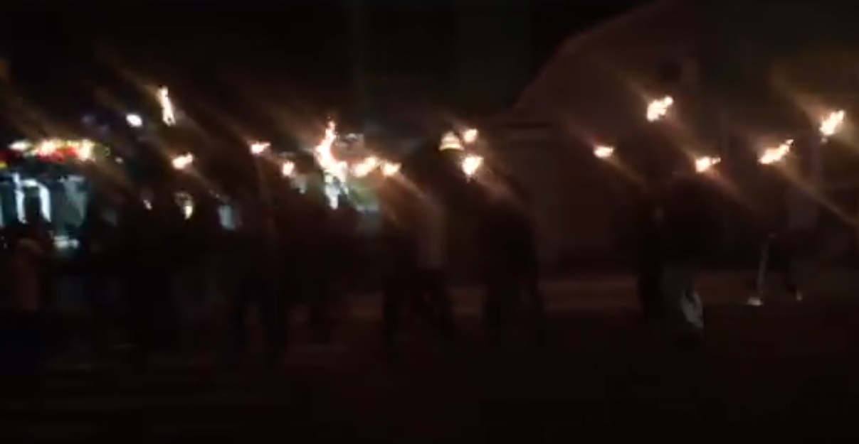 У Рахові смолоскипною ходою вшанували пам'ять Степана Бандери (ВІДЕО)