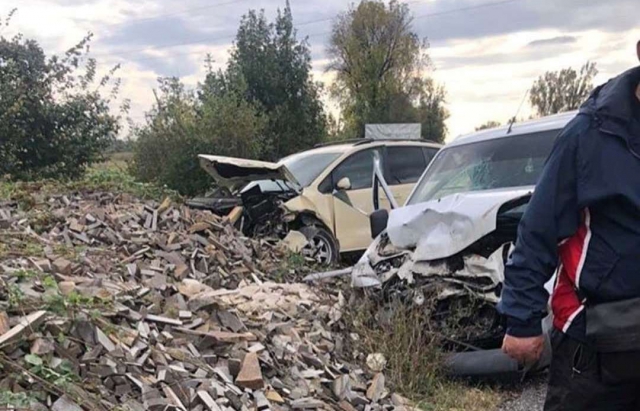 На в'їзді до Іршави зіткнулися два мікроатобуси (ФОТО)