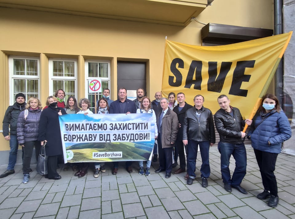 Суд продовжить розгляд апеляційних скарг забудовника ВЕС на закарпатській Боржаві після перерви 3 листопада (ФОТО)