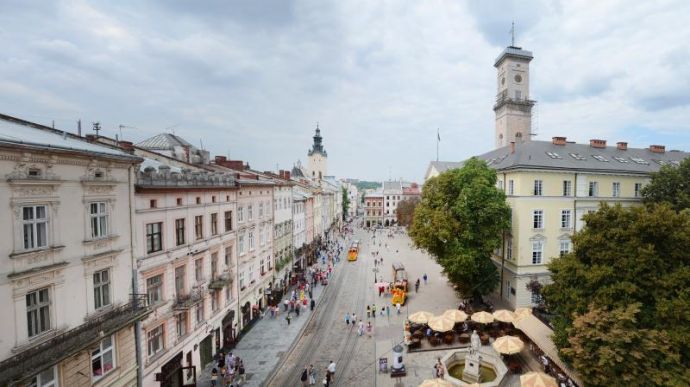 У Львівську міськраду проходять 5 партій і серед них немає "Слуги народу"