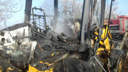 На Хустщині горів трактор (ФОТО)
