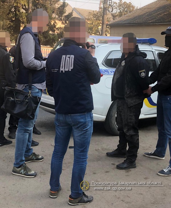 Заступнику керівника Перечинського відділення поліції, затриманому на хабарі, затверджено обвинувальний акт