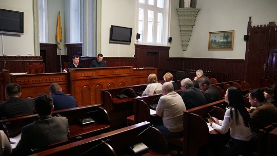 Запропоновано новий дизайн табличок з назвами вулиць та номерами будинків для населених пунктів Мукачівської ОТГ  