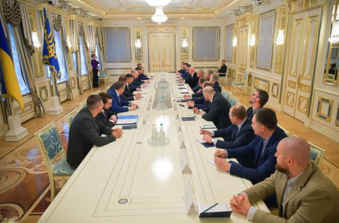 Закарпаття наразі залишається без "коронавірусного" куратора-олігарха від Зеленського