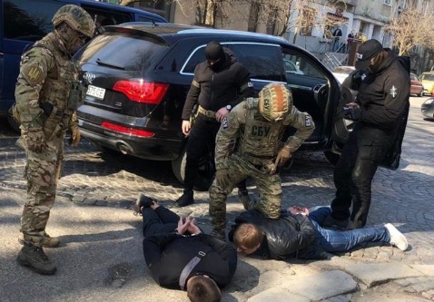 Суд узяв під варту на 2 місяці затриманого в Ужгороді за вимагання Дребітка