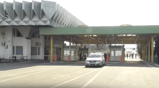 На закарпатських пунктах пропуску – жвавий пасажиропотік (ВІДЕО)