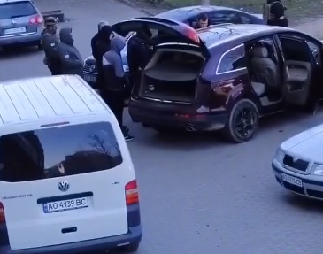Депутати Свалявщини підписали листа про взяття на поруки депутата-"рекетира" Сацика