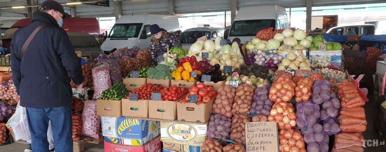 До кінця тижня в Україні можуть відкрити продуктові ринки