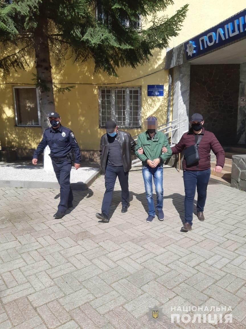 Підозрюваного у наркоторгівлі мешканця Іршави взято під варту (ФОТО)