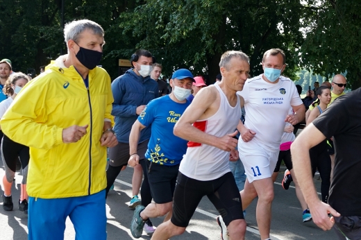 В Ужгороді відбувся забіг "Біжи з Головою! Біжи до мети!" (ФОТО)