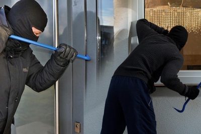 В Ужгороді затримали "домушників", що за відпрацьованою схемою обкрадали оселі містян 