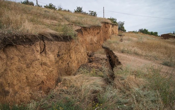 На Рахівщині, у Ясінях стався зсув ґрунту