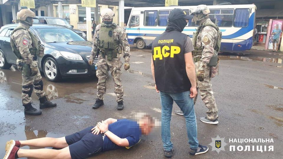 Завершено слідство стосовно затриманих у Хусті влітку "рекетирів" (ФОТО)