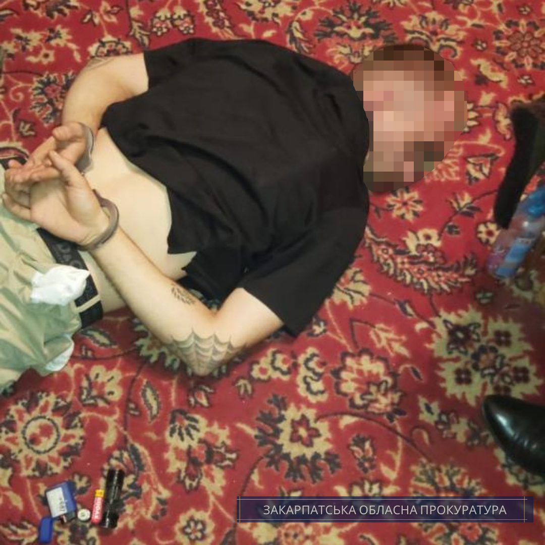 27-річний раніше судимий чоловік, що знову здійснив дві крадіжки, перебуватиме під вартою