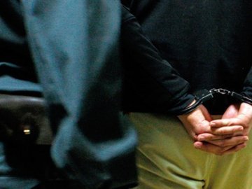 У Мукачеві два підлітка побили чоловіка та відібрали у нього велосипед, два мобільні телефони та музичу колонку