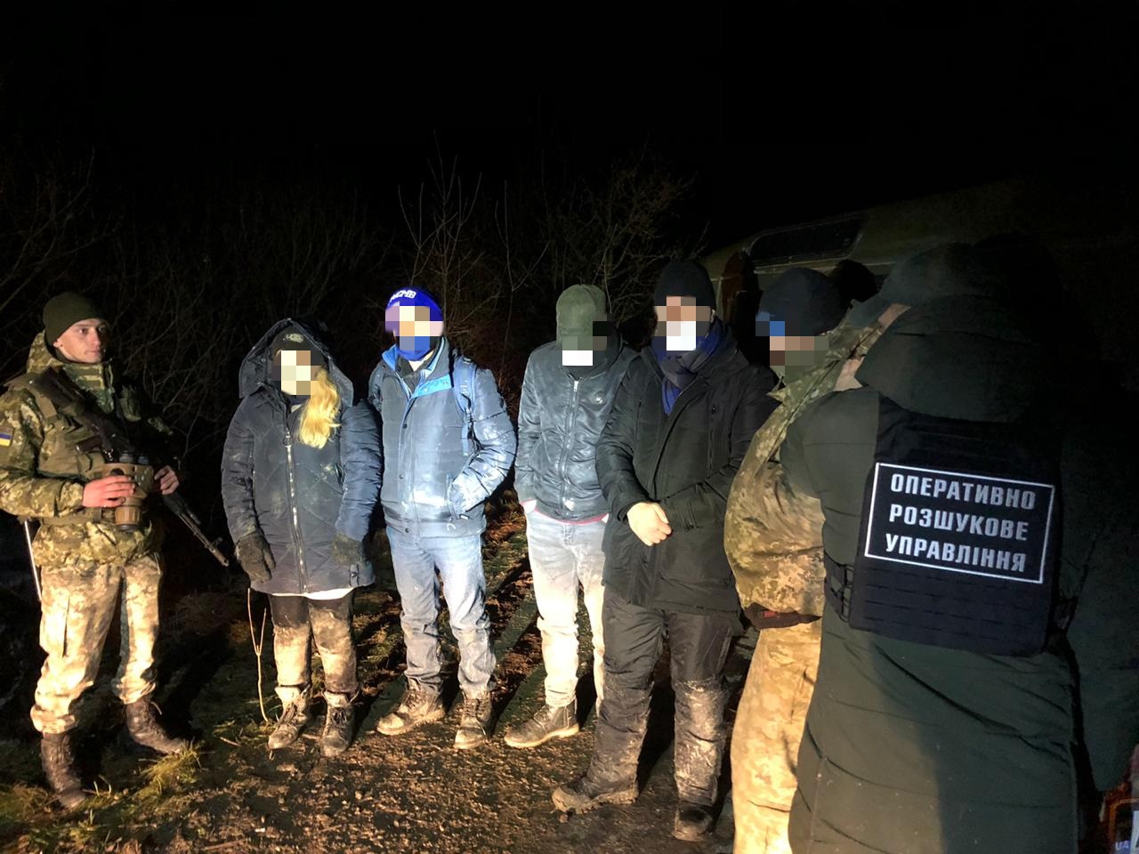 Трьох нелегалів із Сирії та їх імовірних переправників затримали на Закарпатті (ФОТО)