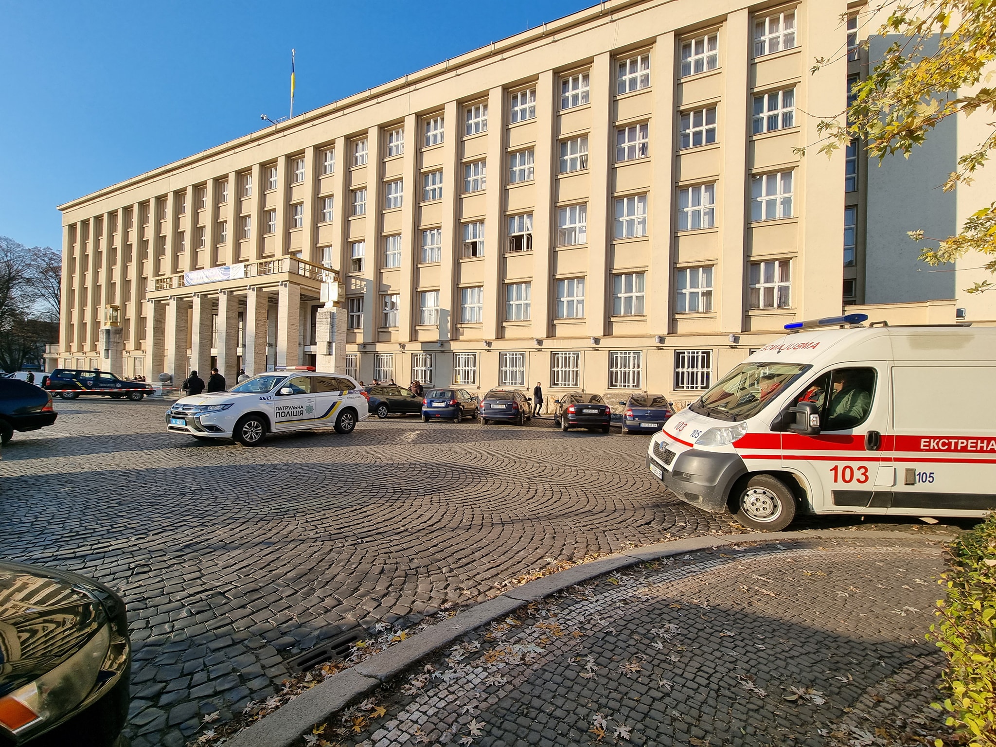 Депутати нової "ширки", попри перенесення сесії Іванчом, ймовірно таки зберуться в облраді