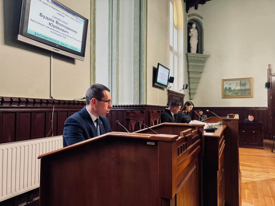 Для майбутнього аеропорту в Мукачеві передадуть частину дороги
