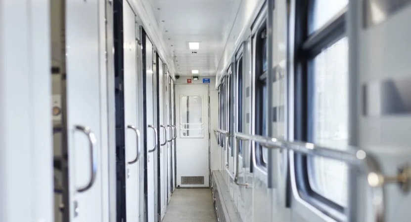 Через "червону зону" карантину  "Укрзалізниця" обмежить висадку та посадку пасажирів на Закарпатті