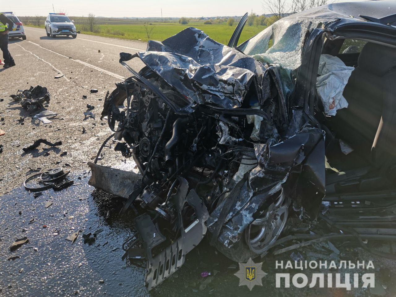 Закарпатець на Рівненщині потрапив в смертельну ДТП, в якій загинула сім'я (ФОТО, ВІДЕО)