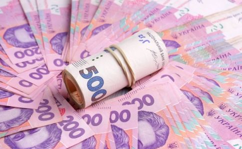 Мешканець Берегова, перебуваючи у колонії, вимагав у чоловіка гроші, погрожуючи оприлюдненням особистої інформації