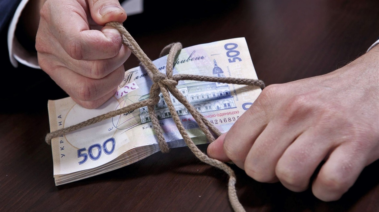 Одному з керівників тюрми в Ужгороді оголошено про підозру у розтраті понад 165 тис грн 