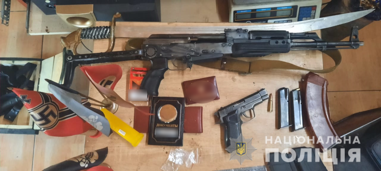 Мешканець Виноградова переобладнав колишні склади під міні-нарколабораторію (ФОТО, ВІДЕО)
