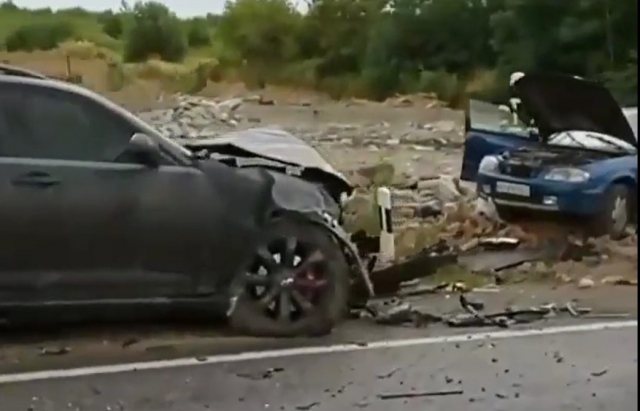 Біля Мукачева жорстко зіткнулися два авто (ФОТО, ВІДЕО)