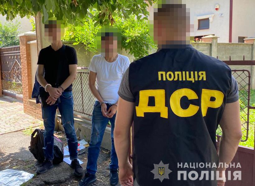 На Закарпатті затримали угруповання досвідчених крадіїв-"гастролерів" (ФОТО)