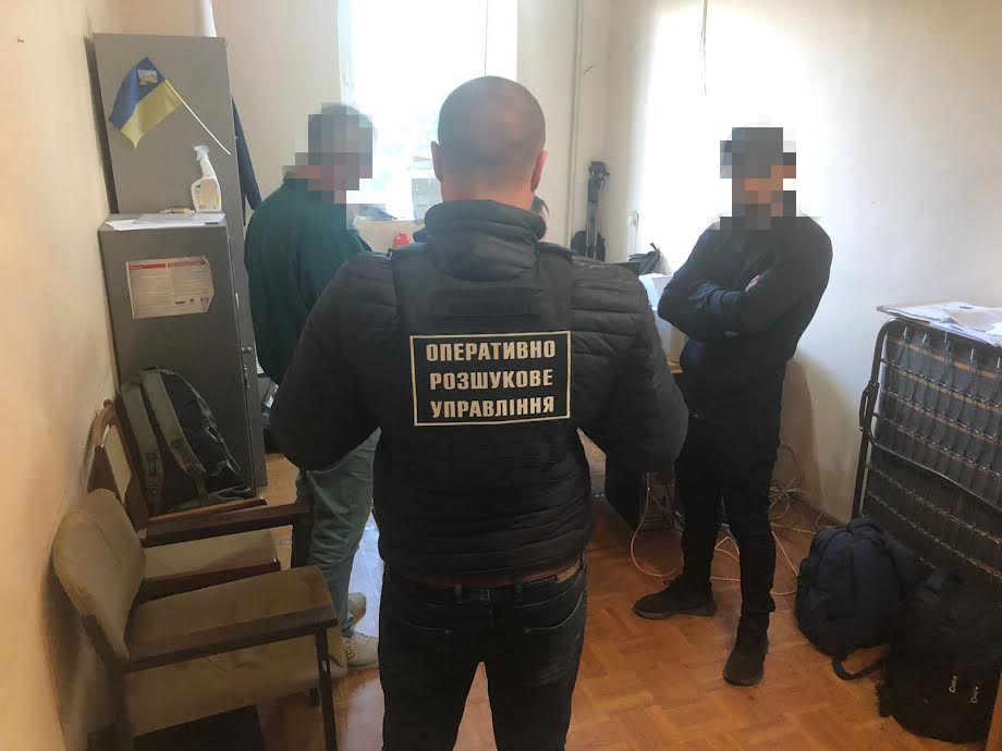Турка, що організував на Закарпатті канал нелегальної міграції, взяли під варту (ФОТО)