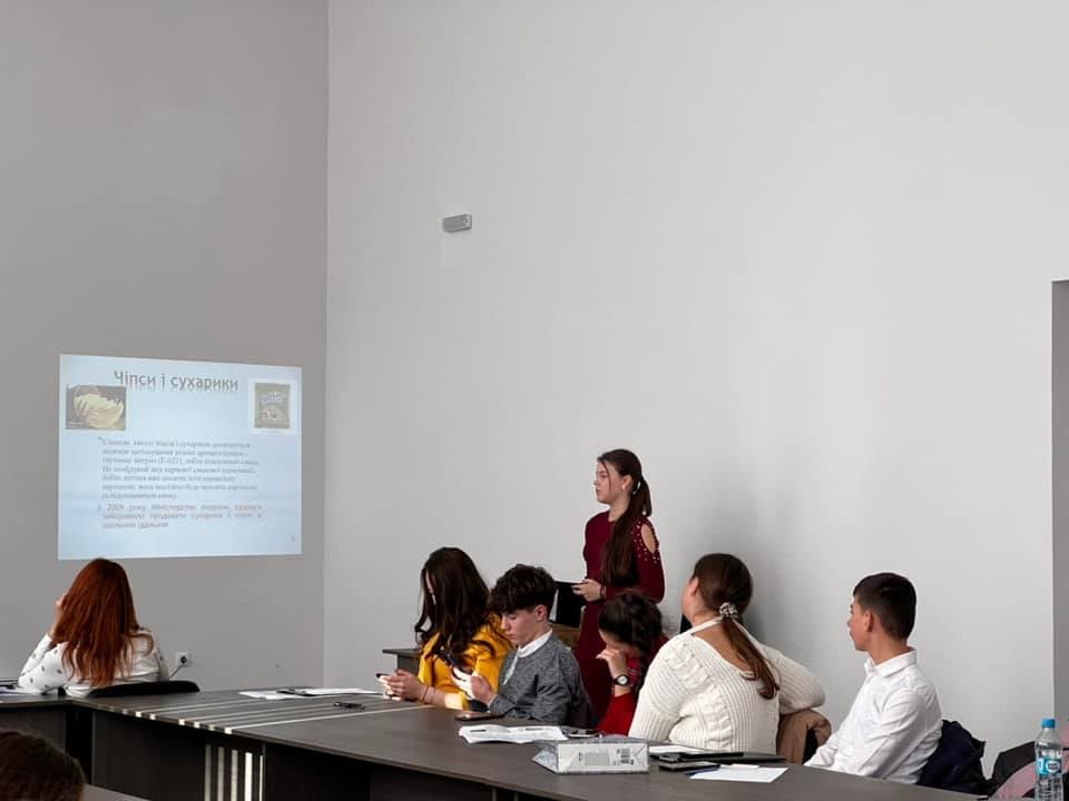 У Мукачеві стартував І етап Всеукраїнського конкурсу-захисту науково-дослідницьких робіт учнів-членів Малої академії наук України (ФОТО)