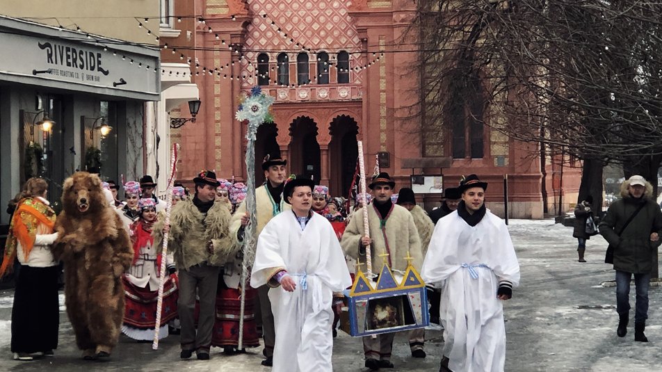 Закарпатський народний хор продовжує серію різдвяно-новорічних концертів (ФОТО)