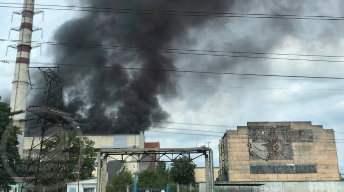 Окупанти знову влучили у Бурштинську ТЕС на Франківщині, з якої живиться Закарпаття