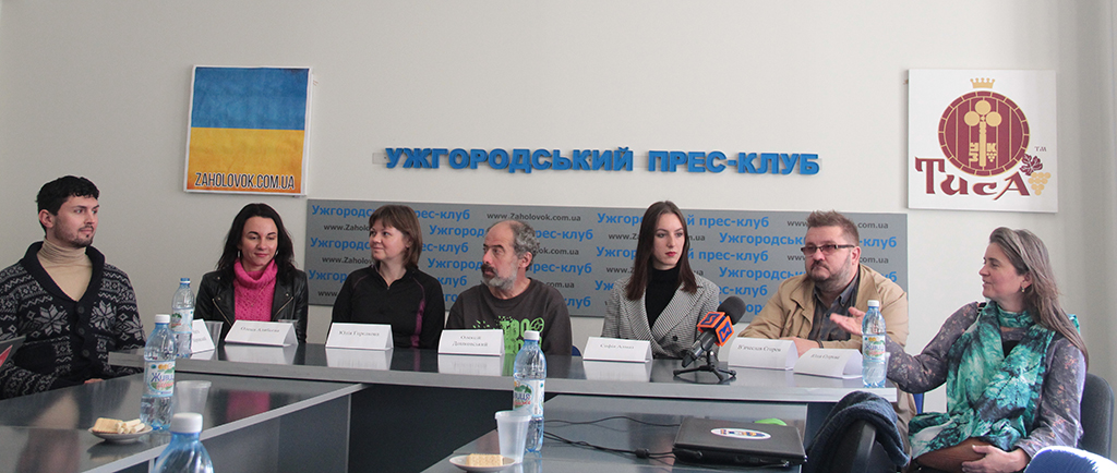 Театр-студія переселенців "УЖіК" дасть сьогодні в Ужгороді одразу 2 вистави, військовим – безкоштовно 