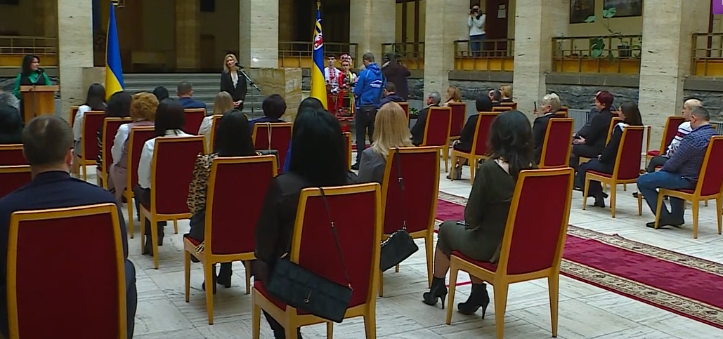 Закарпатців нагородили відзнаками Міністерства освіти і науки України (ВІДЕО)