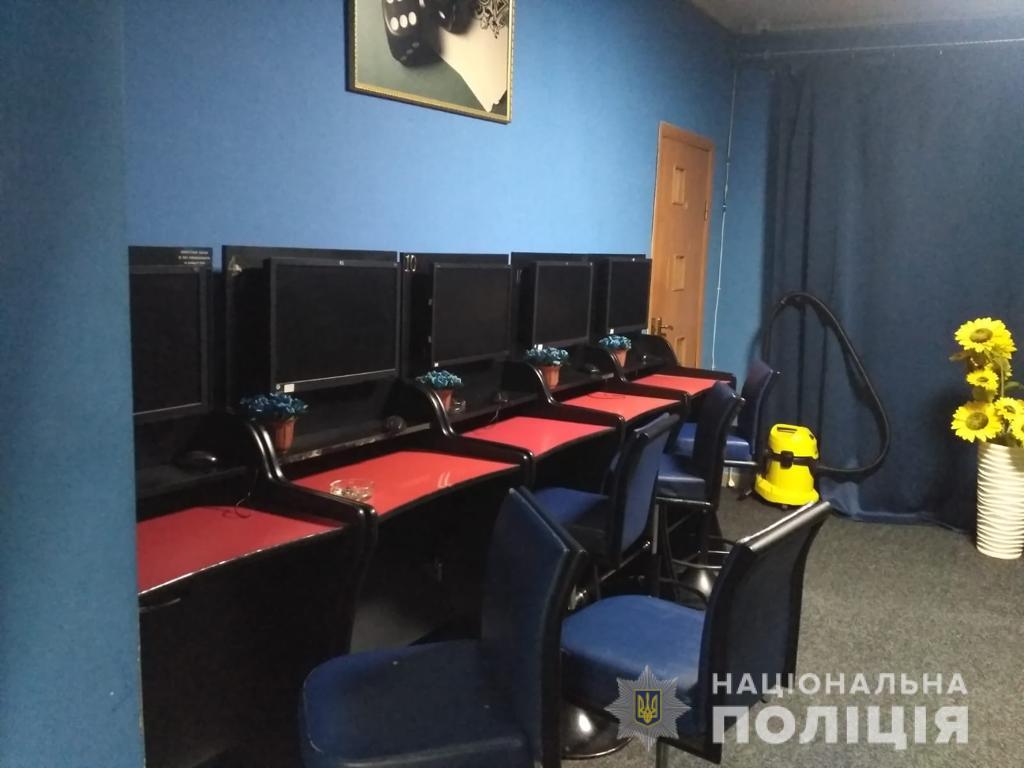 У Тячеві виявили підпільну ігротеку (ФОТО)