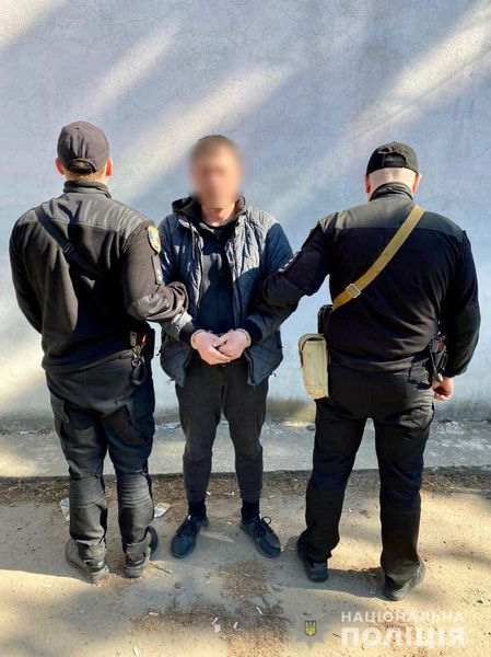 На Закарпатті затримали чоловіка, який сприяв киянину в незаконному перетині кордону (ФОТО)