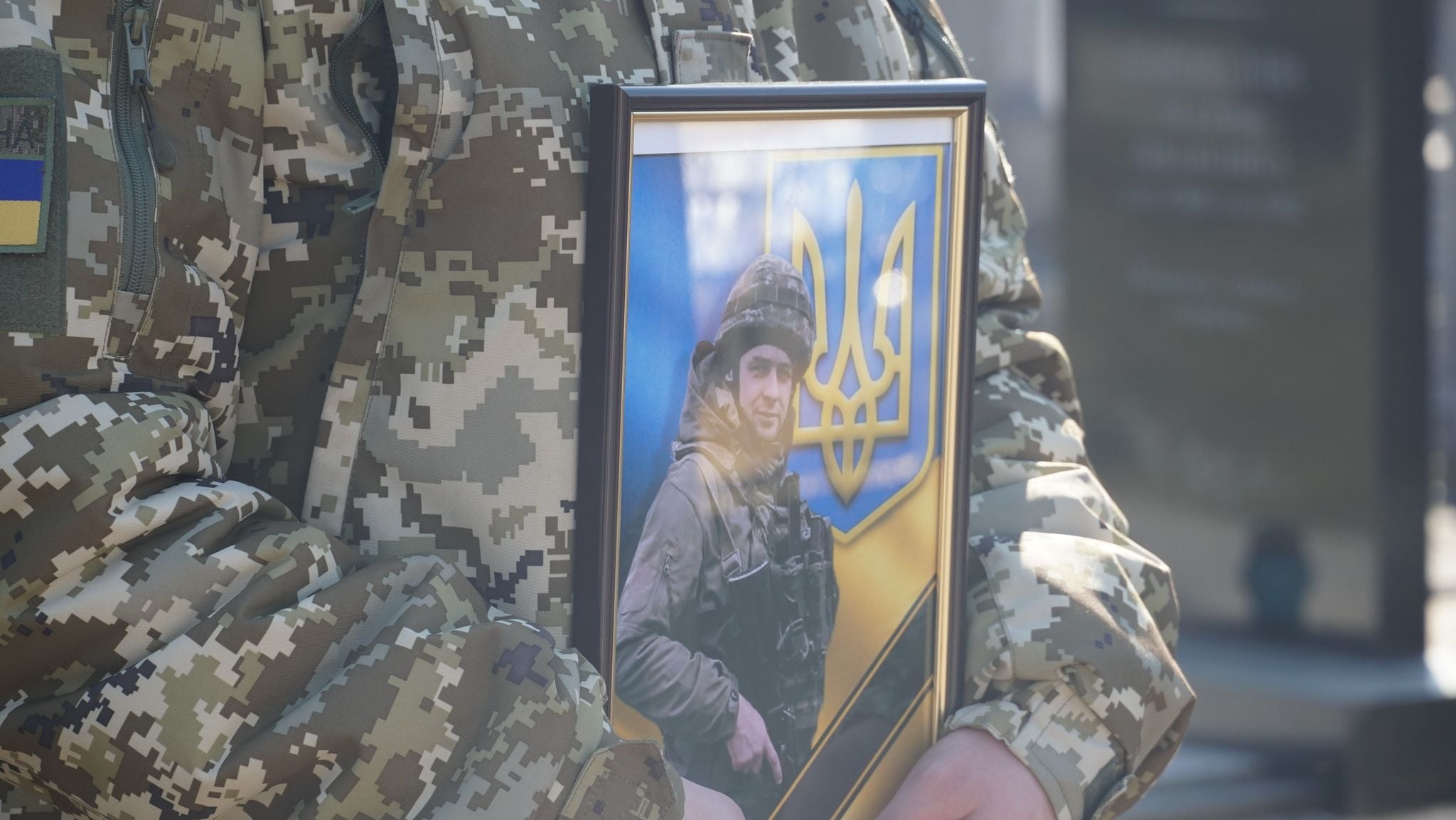 У Мукачеві попрощалися із загиблим на війні Героєм Андрієм Гавриком (ФОТО)