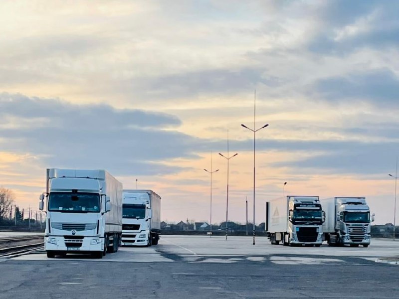 Для доставки гуманітарної допомоги на Закарпатті потрібні вантажні автомобілі та водії