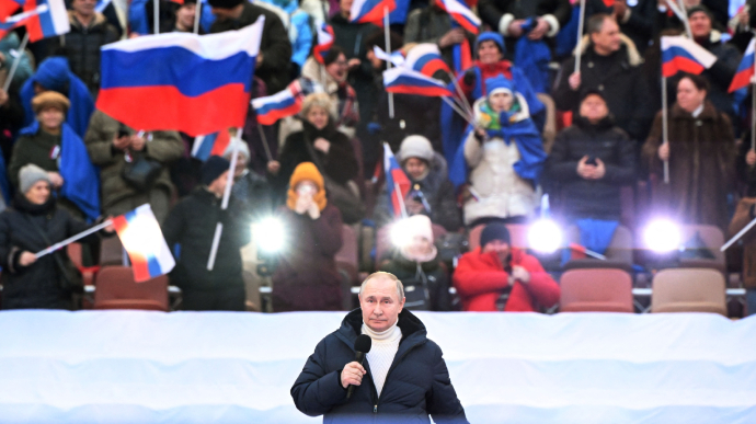 83% росіян підтримують путіна – Левада-Центр
