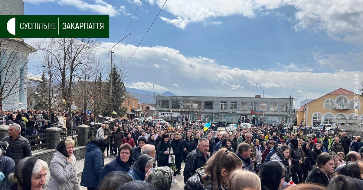 На Закарпатті попрощалися із загиблим на війні Михайлом Горблянським (ФОТО)