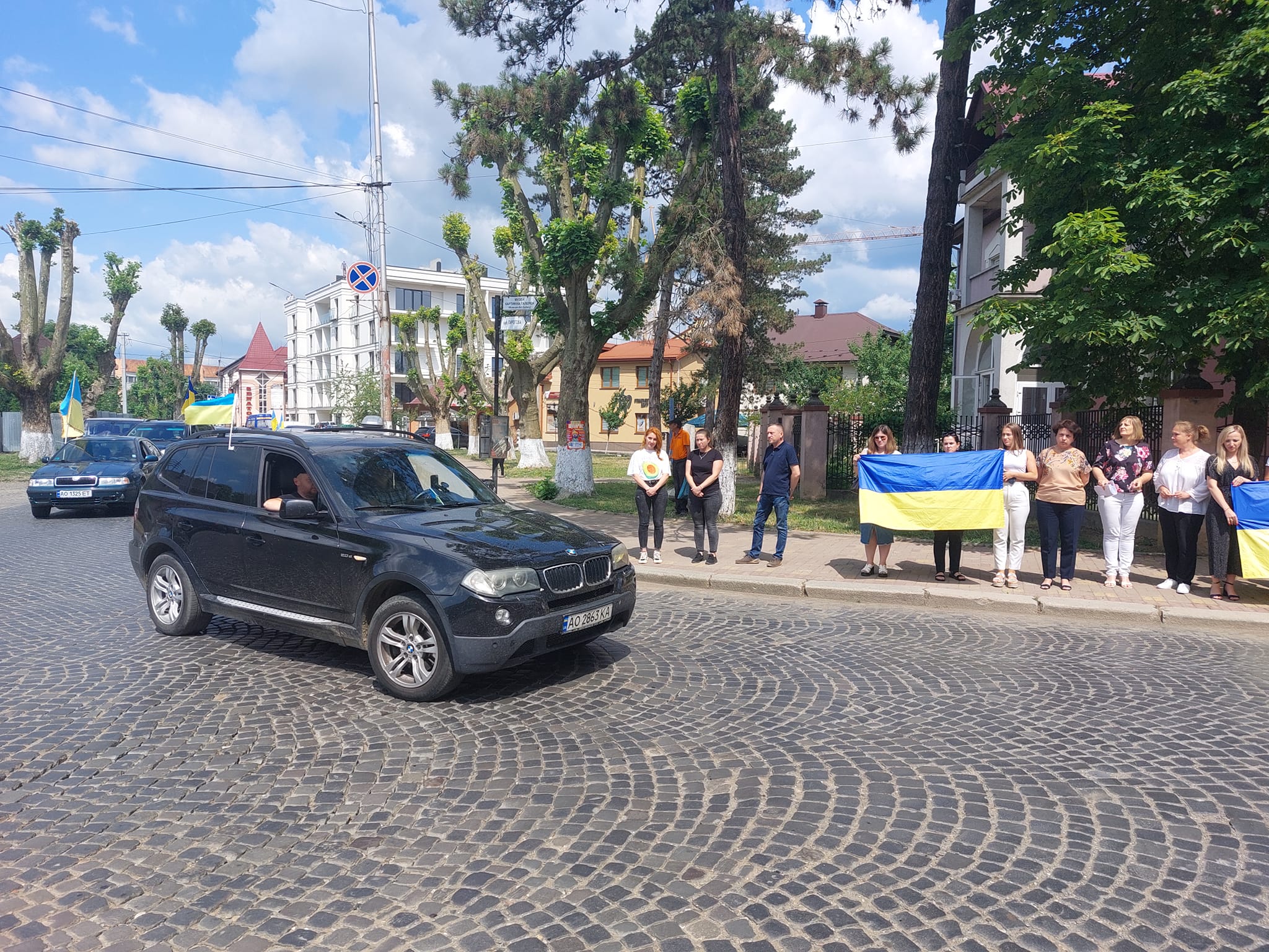 Хуст прощається із полеглим у війні Володимиром Фляшком (ФОТО)