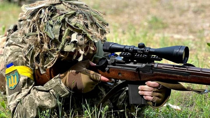 ЗСУ успішно стримують штурм у Сєверодонецьку, а на Сєвєродонецькому напрямку відкинули ворога – зведення з фронтів