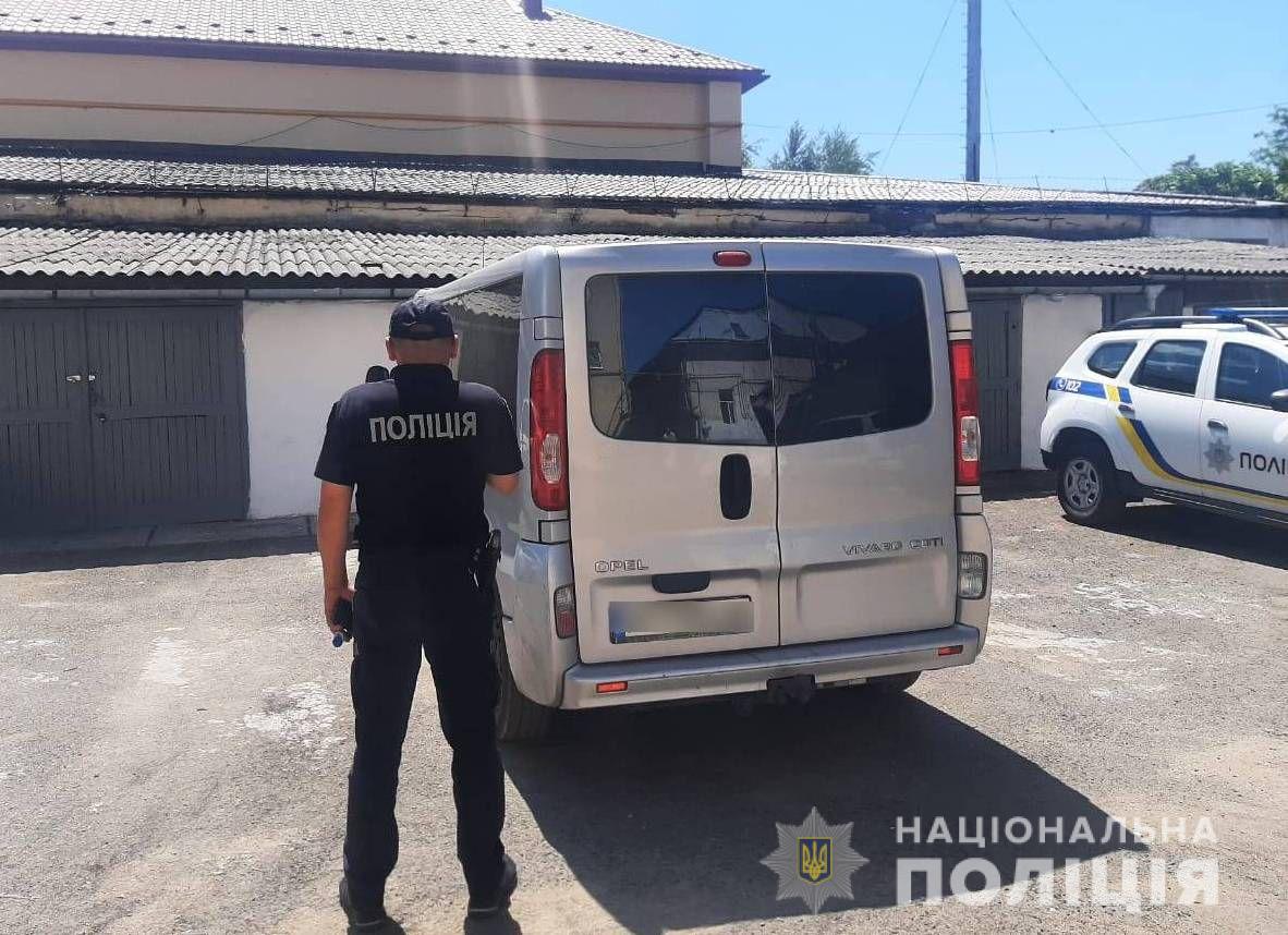 Повідомили про підозру чоловіку, що намагався на Берегівщині переправити через кордон призовників (ФОТО)