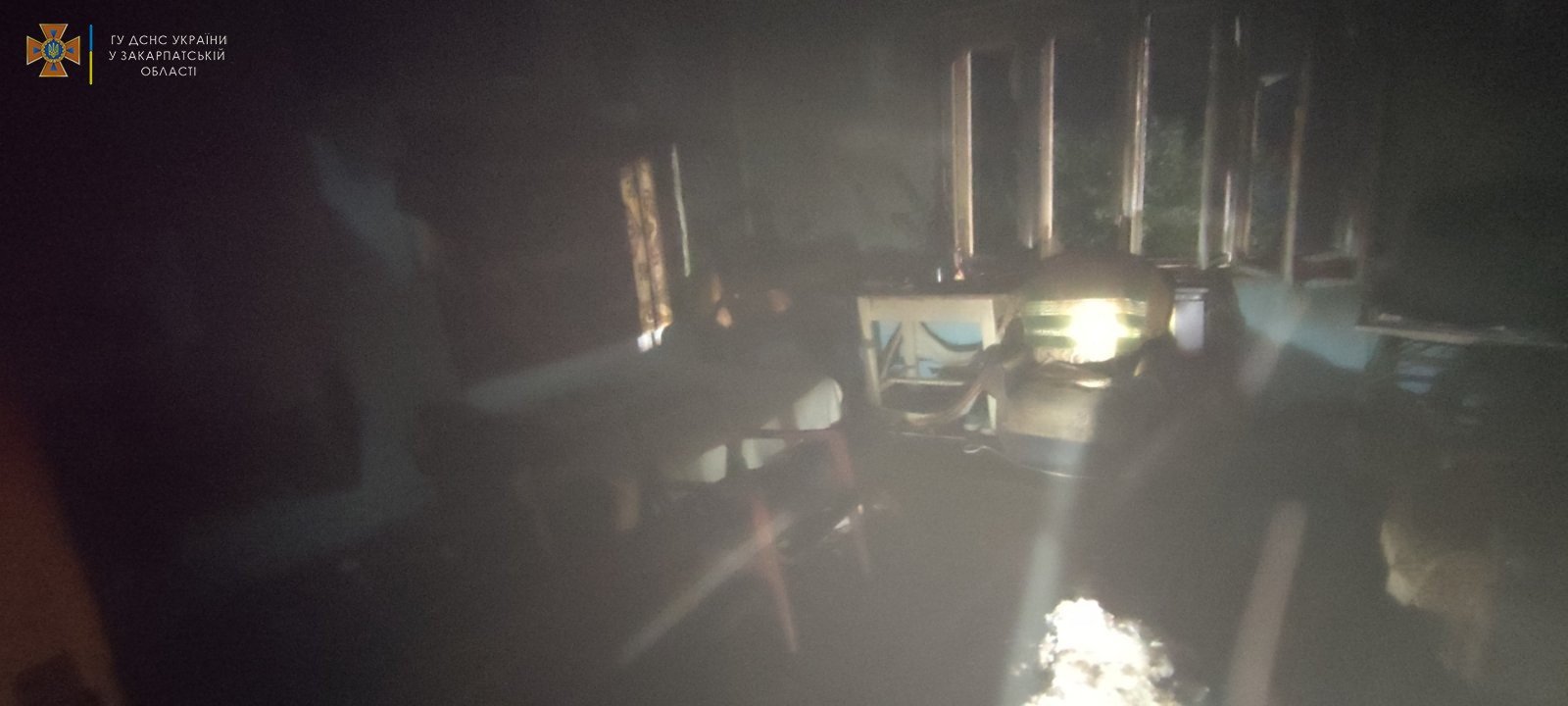 На Берегівщині чоловіка врятували з пожежі (ФОТО)