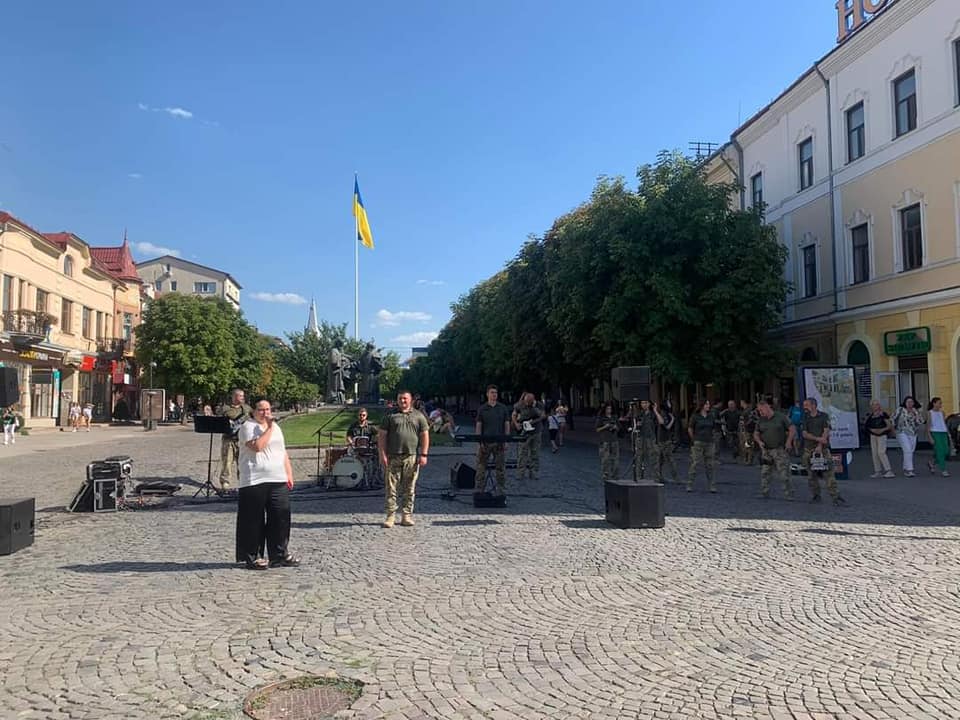 У Мукачеві з концертом виступив Заслужений академічний Зразково-показовий оркестр Збройних Сил України (ФОТО, ВІДЕО)